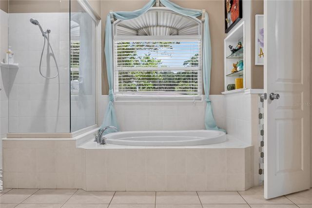 5008 LAKEVIEW BOULEVARD, Lakeland, FL 33813