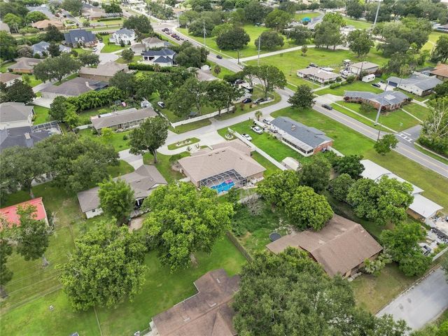 5008 LAKEVIEW BOULEVARD, Lakeland, FL 33813
