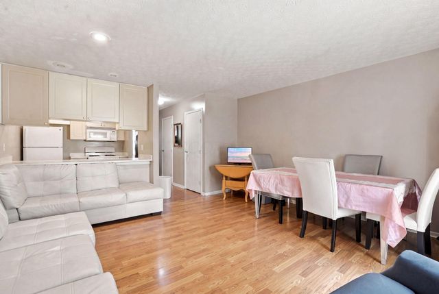 4649 Hobson Drive, 12C, Columbus, OH 43228
