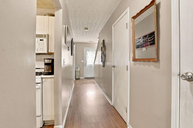 4649 Hobson Drive, 12C, Columbus, OH 43228