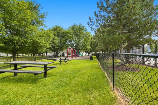 4649 Hobson Drive, 12C, Columbus, OH 43228