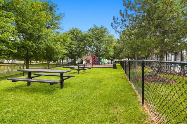 4649 Hobson Drive, 12C, Columbus, OH 43228