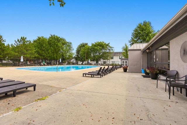 4649 Hobson Drive, 12C, Columbus, OH 43228