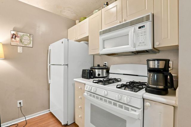 4649 Hobson Drive, 12C, Columbus, OH 43228