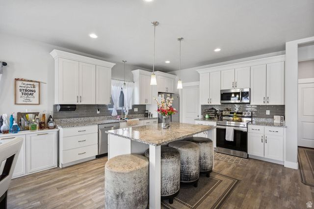 7889 N BRISTLECONE RD, Eagle Mountain, UT 84005