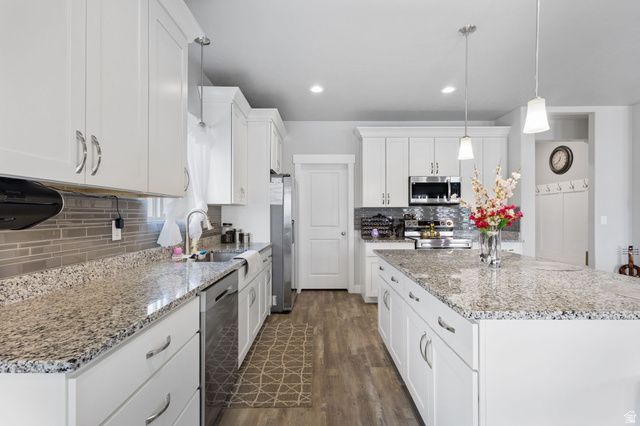 7889 N BRISTLECONE RD, Eagle Mountain, UT 84005