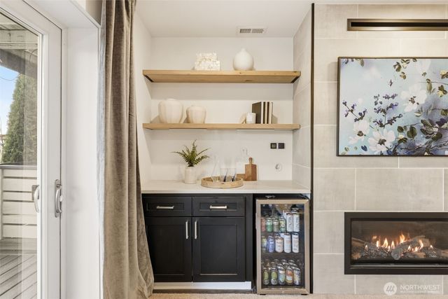 1070 25th Avenue E, Seattle, WA 98112