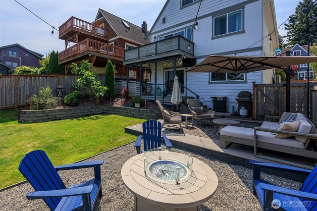 1070 25th Avenue E, Seattle, WA 98112