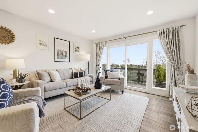 1070 25th Avenue E, Seattle, WA 98112