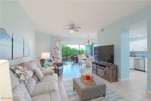 4679 Club DR 102, Port Charlotte, FL 33953