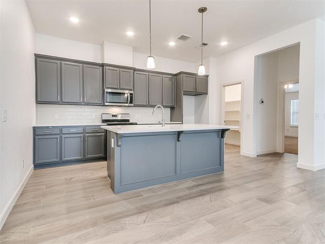 18700 Tortuga Drive, Edmond, OK 73012