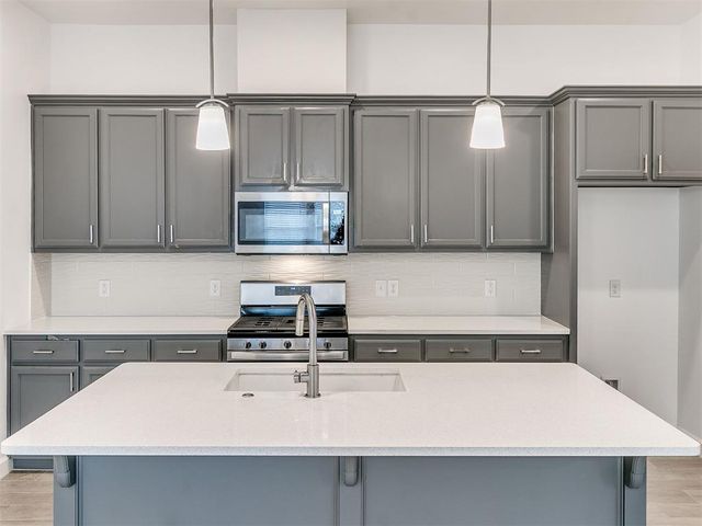 18700 Tortuga Drive, Edmond, OK 73012