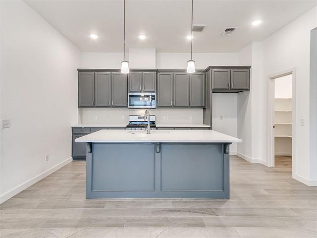 18700 Tortuga Drive, Edmond, OK 73012