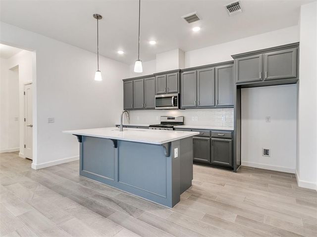 18700 Tortuga Drive, Edmond, OK 73012