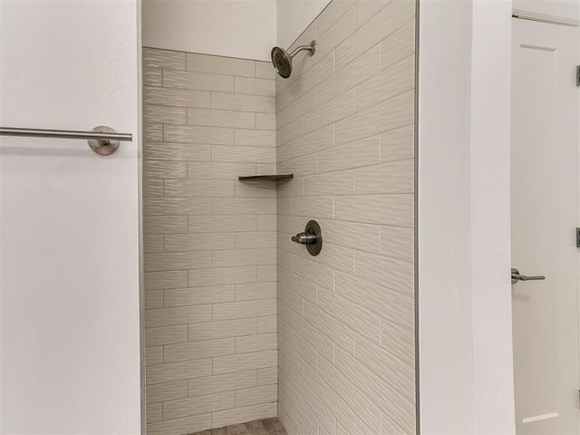 18700 Tortuga Drive, Edmond, OK 73012