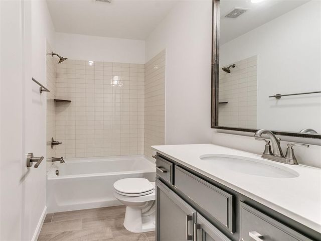 18700 Tortuga Drive, Edmond, OK 73012