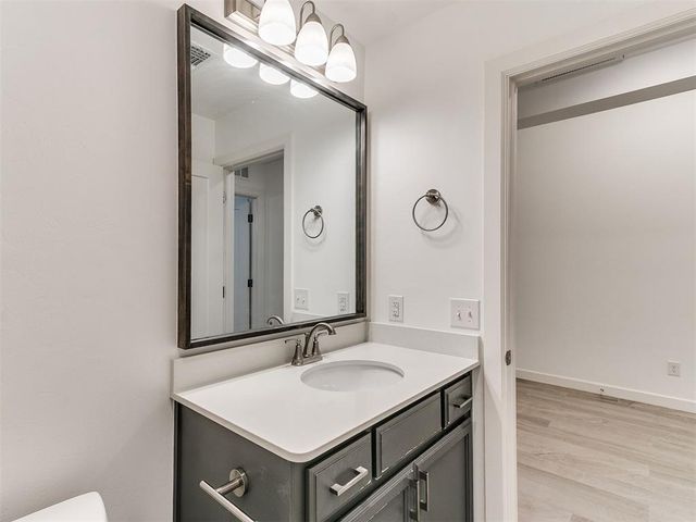 18700 Tortuga Drive, Edmond, OK 73012