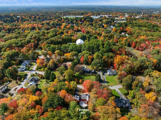 3 Buchan Rd, Andover, MA 01810