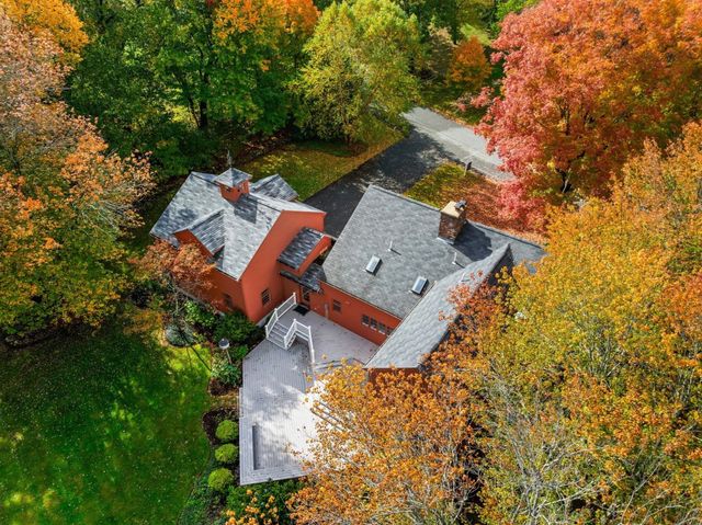3 Buchan Rd, Andover, MA 01810