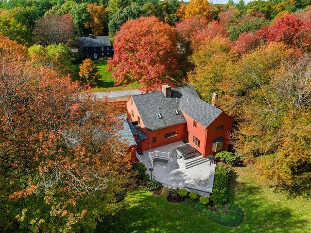 3 Buchan Rd, Andover, MA 01810