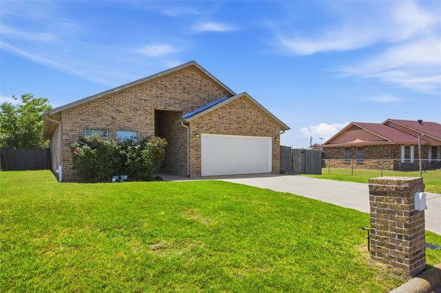 1502 Reed Street, Greenville, TX 75401