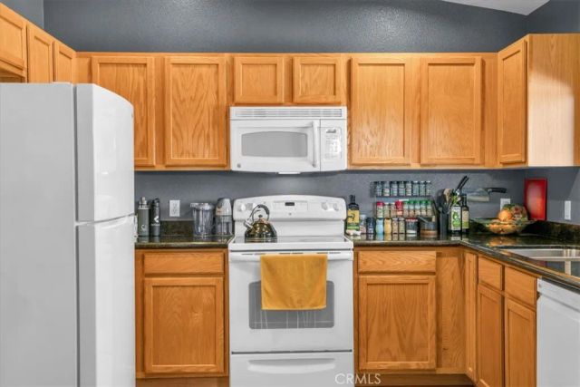 6752 Manzanita Avenue, 29 Palms, CA 92277