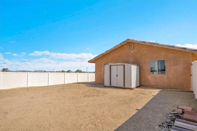 6752 Manzanita Avenue, 29 Palms, CA 92277