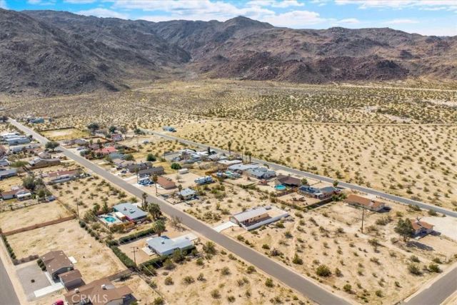 6752 Manzanita Avenue, 29 Palms, CA 92277