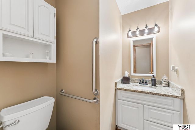 9512 Club House Circle, Plattsmouth, NE 68048