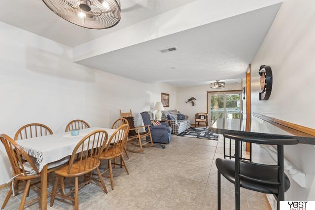 9512 Club House Circle, Plattsmouth, NE 68048
