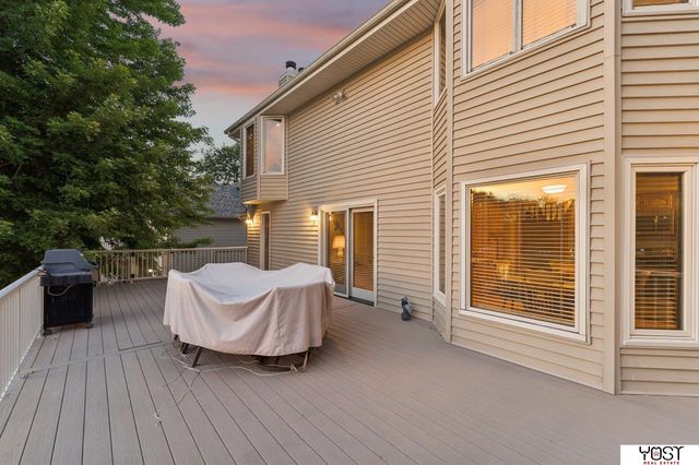 9512 Club House Circle, Plattsmouth, NE 68048