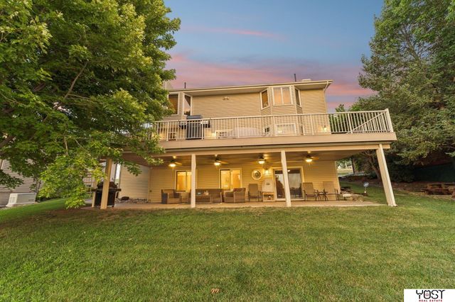 9512 Club House Circle, Plattsmouth, NE 68048
