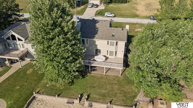 9512 Club House Circle, Plattsmouth, NE 68048