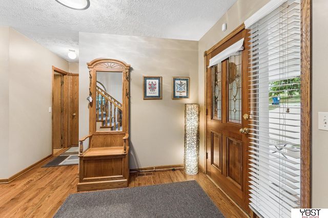 9512 Club House Circle, Plattsmouth, NE 68048