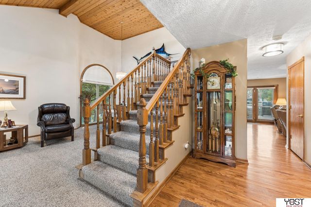 9512 Club House Circle, Plattsmouth, NE 68048