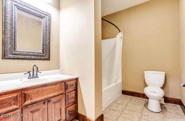 1200 HICKORY STAR Rd, Maynardville, TN 37807