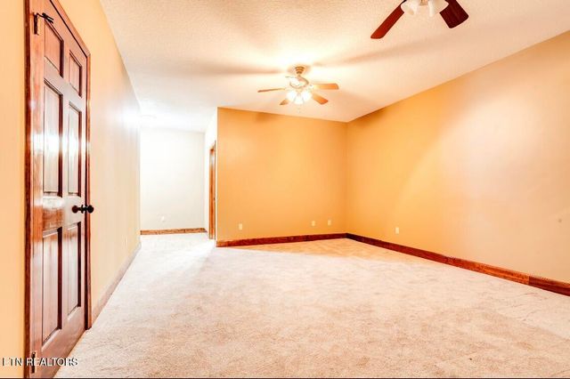 1200 HICKORY STAR Rd, Maynardville, TN 37807