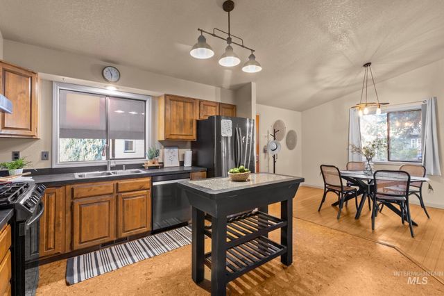 2315 N 23rd St, Boise, ID 83702