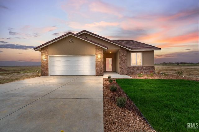 28103 Palomino Avenue, Taft, CA 93268