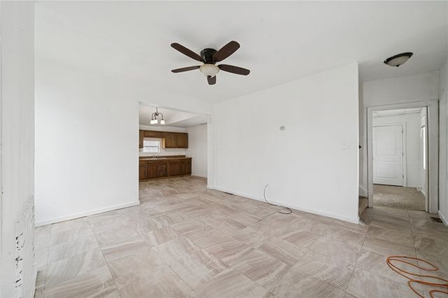 135 SEARIGHT AVE, Uniontown, PA 15401