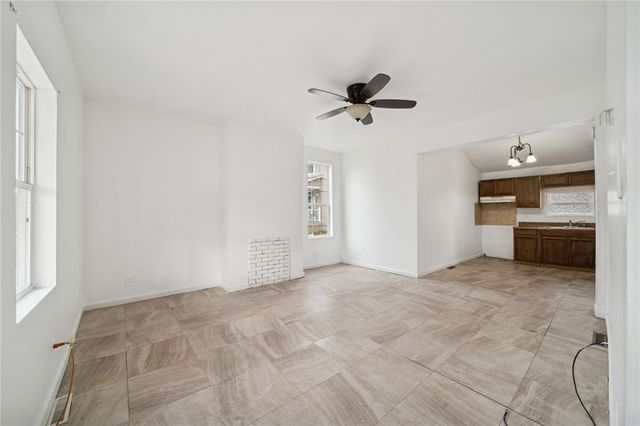 135 SEARIGHT AVE, Uniontown, PA 15401