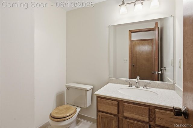 2850 Elmwood Avenue, Ann Arbor, MI 48104