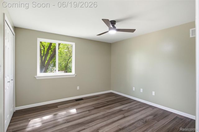 2850 Elmwood Avenue, Ann Arbor, MI 48104