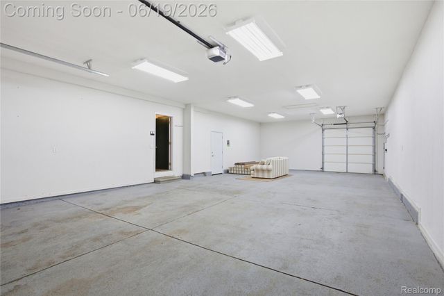 2850 Elmwood Avenue, Ann Arbor, MI 48104
