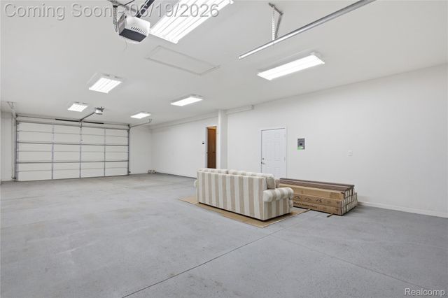 2850 Elmwood Avenue, Ann Arbor, MI 48104