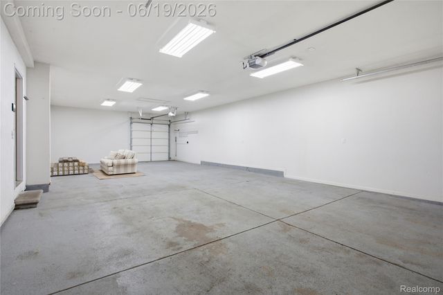 2850 Elmwood Avenue, Ann Arbor, MI 48104