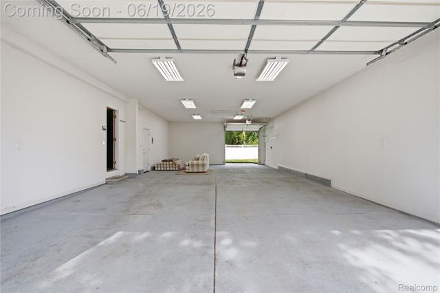 2850 Elmwood Avenue, Ann Arbor, MI 48104