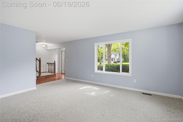 2850 Elmwood Avenue, Ann Arbor, MI 48104