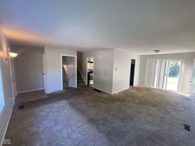 9111 E 34th Street, Indianapolis, IN 46235