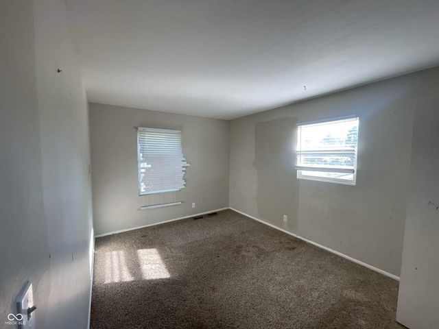 9111 E 34th Street, Indianapolis, IN 46235